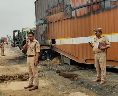 Fire broke out due to collision of container and truck, driver burnt alive