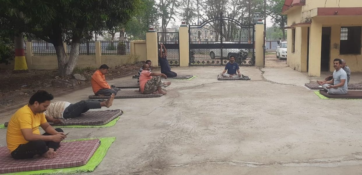Siddharthnagar: If you want to breathe in the open air, you have to pay tax