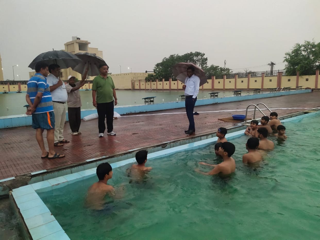 inogration a swimming pool
