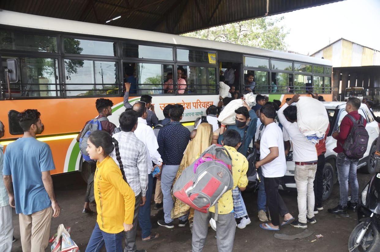 Delhi-Agra have to find roadways buses