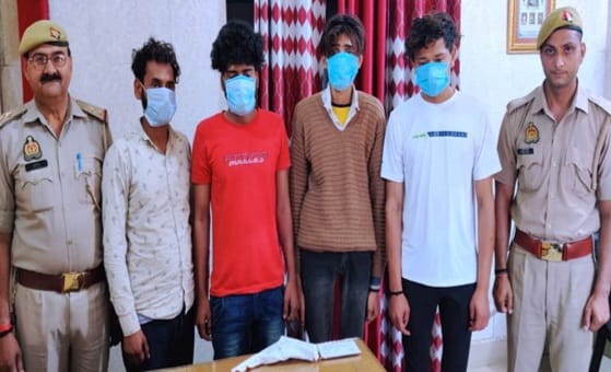 Four miscreants arrested for robbing passers-by