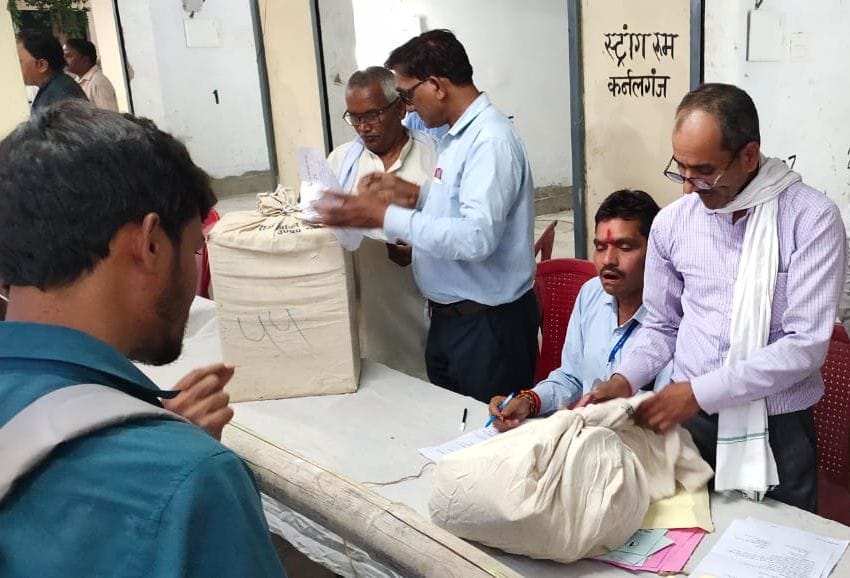 The fate of 968 scoundrels is sealed in the ballot box