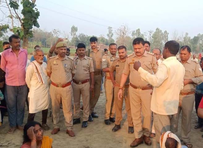 dead body of laborer found hanging from tree