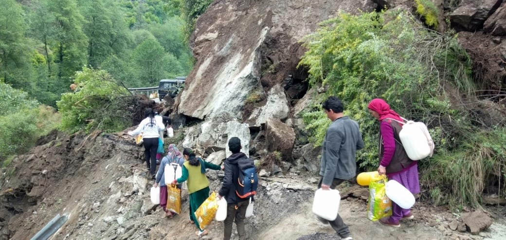 Water supply stalled in Kullu city due to landslide