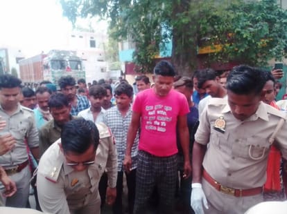 Woman dies while distributing brother-in-law's wedding cards, husband injured