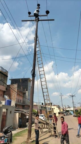 High tension lines broken at three places, supply disrupted to 2500 houses including City Park Colony