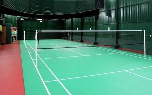 badminton coach did not reach to take charge