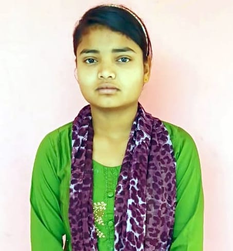 Nidhi Pal became topper in high school and Dataram in Inter
