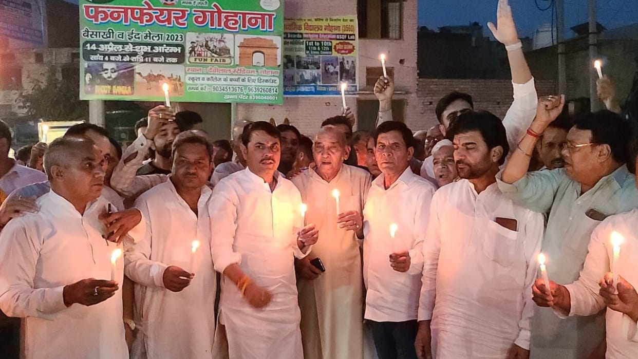 Youth Congress takes out candle march in support of wrestlers
