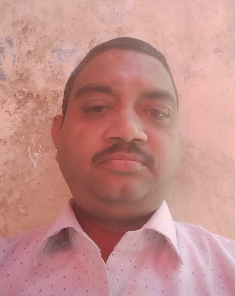A young man drowned in the Ganges with his friends