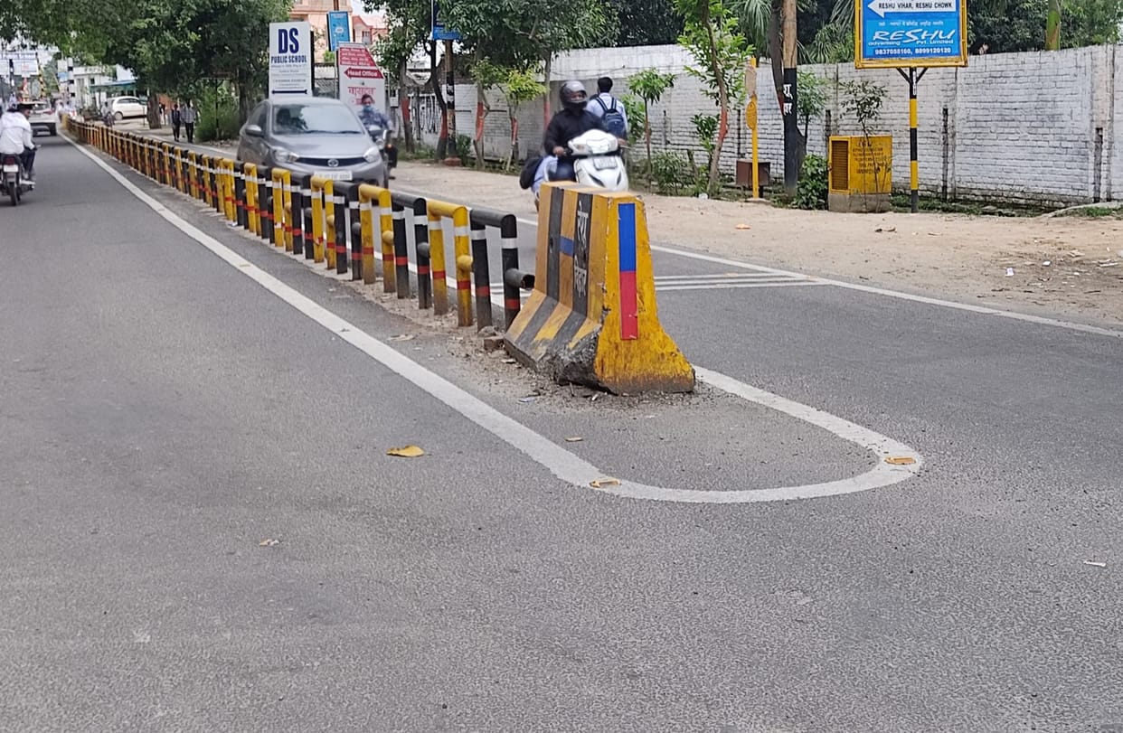 Now the road will not get spoiled due to water filling from Vasundhara Colony to Parikrama Marg