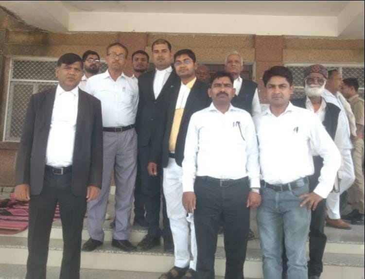 Demonstration of advocates against Gram Nyayalaya
