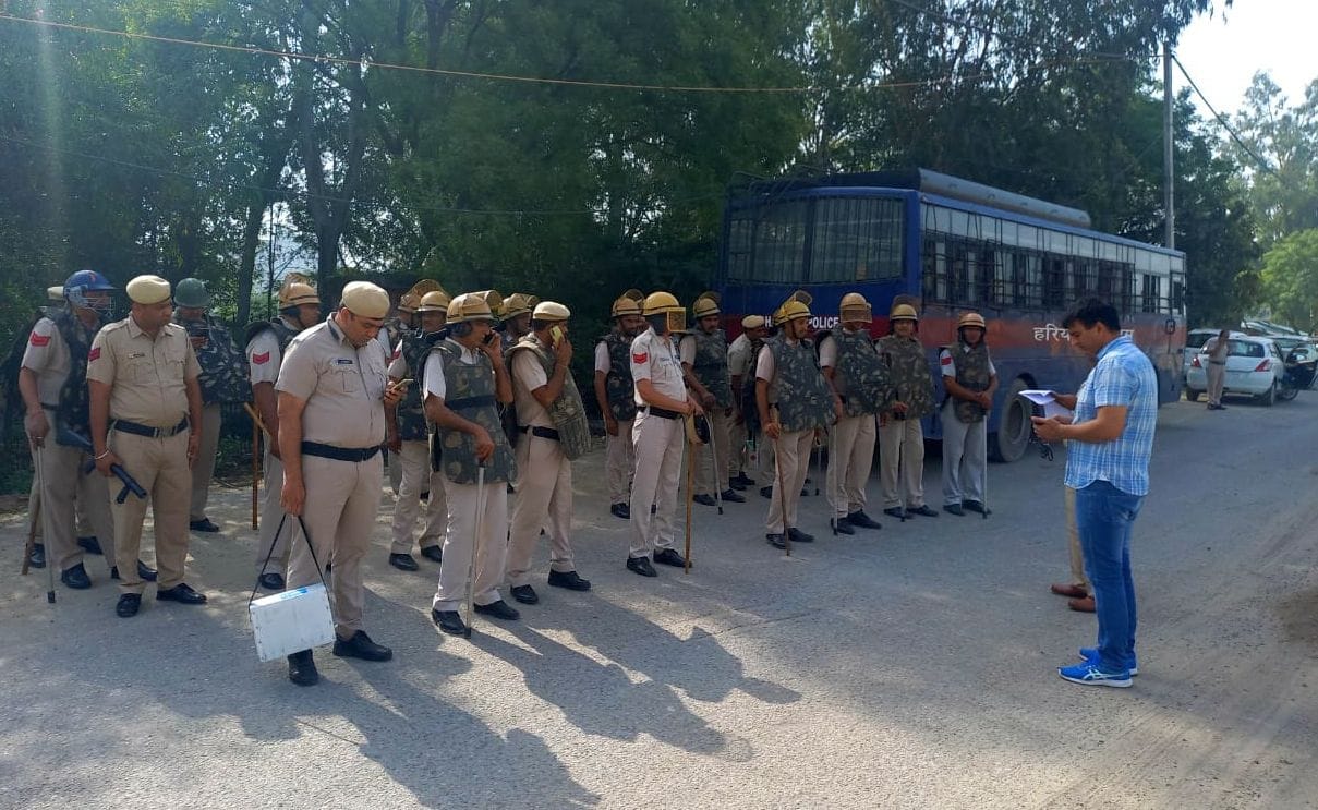Delhi Police on alert, investigation done at Singhu border