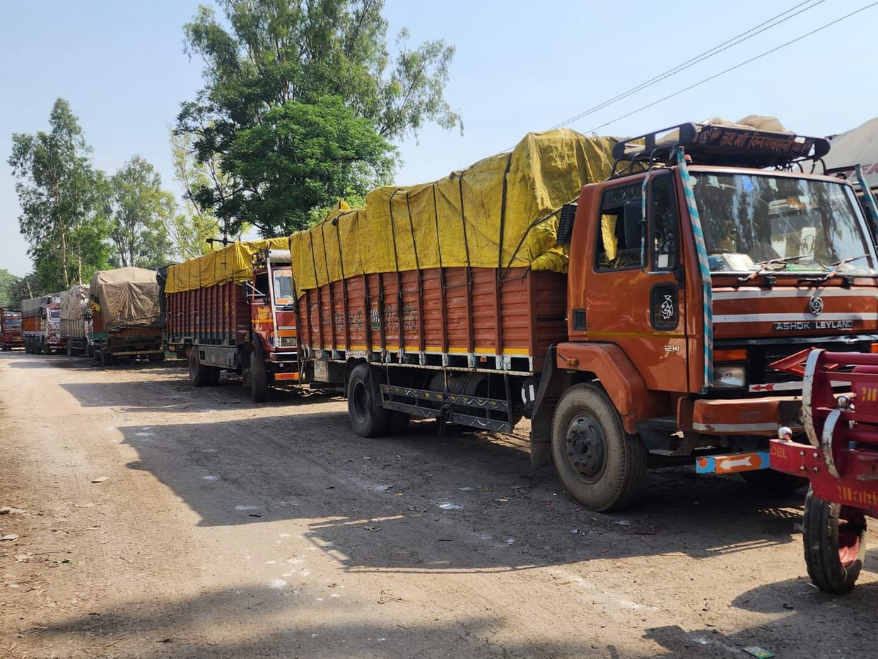 Tax evasion by mistake in e-way bill, GST team caught goods worth 40 lakhs