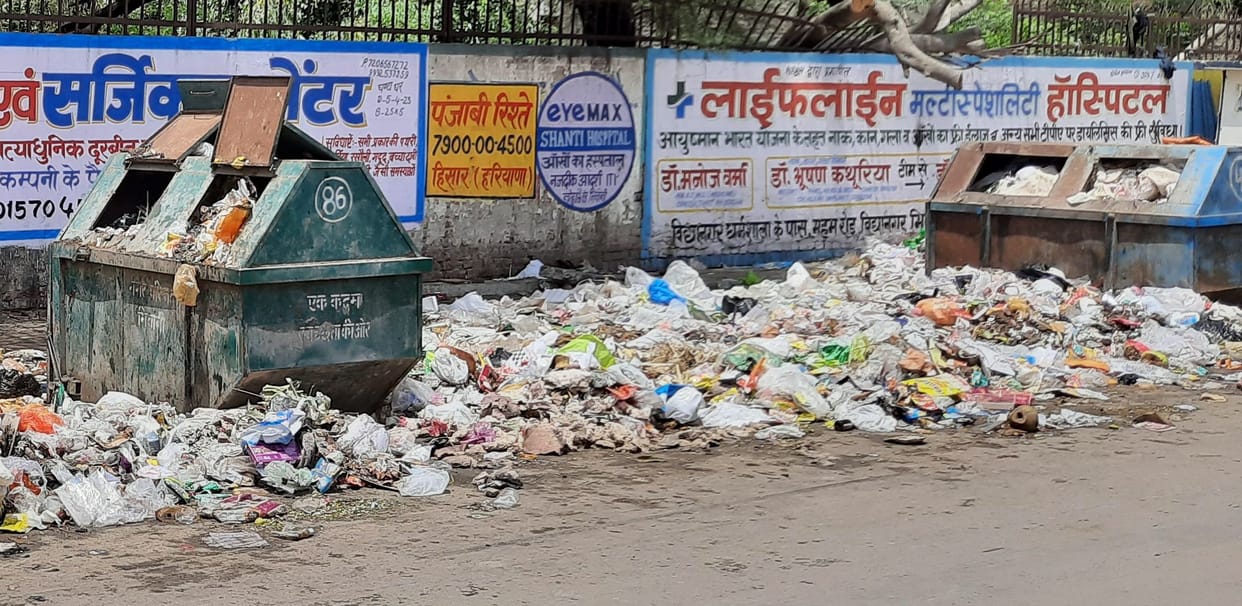 City council entangled in garbage collection and payment, 200 tons of garbage piled up in two days