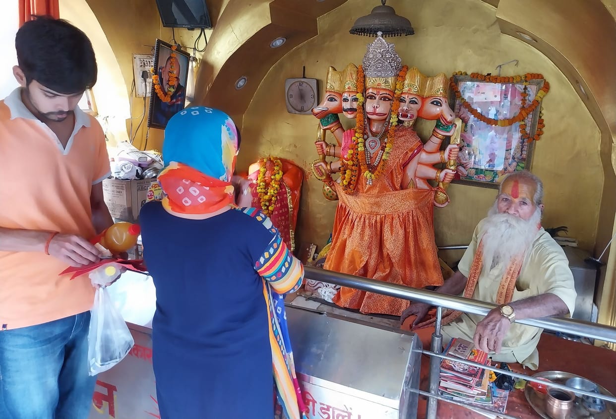 Bada mangal today, temple decorated with flowers