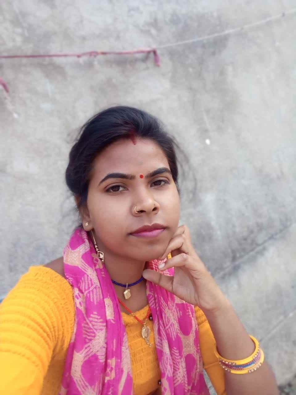 an woma cut by train due to dowry
