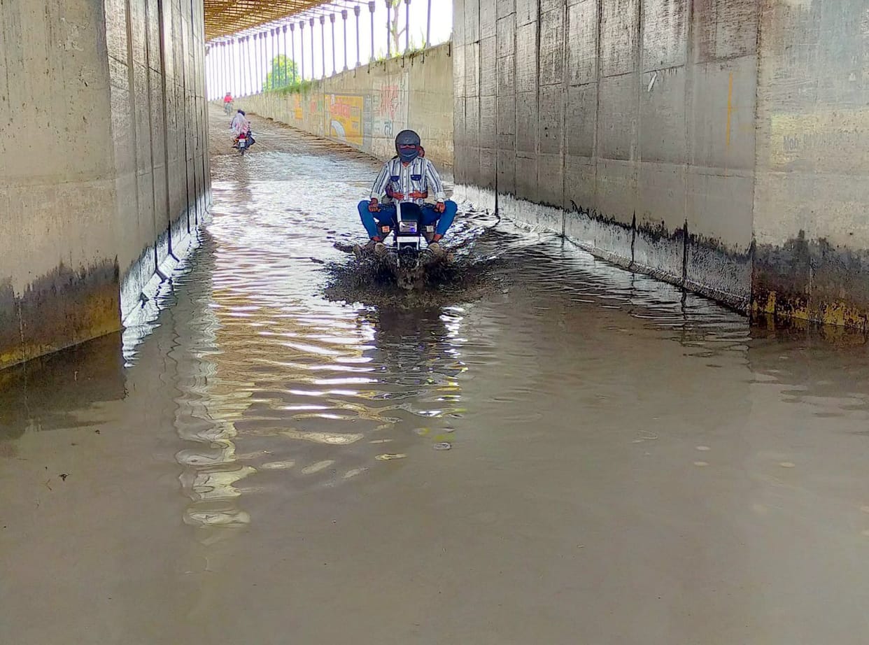 Villagers upset due to water logging and mud in the underpass