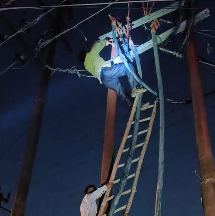 Five colonies remained in the dark for five hours due to fault in the line