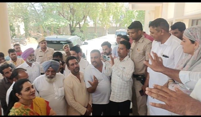 Sarpanches opposed the MP who reached to inspect the venue of the public dialogue