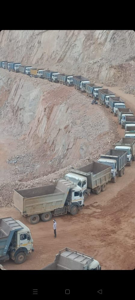 Consent on increasing the rate of stone by Rs 10, work started in the crusher zone after the end of the strike