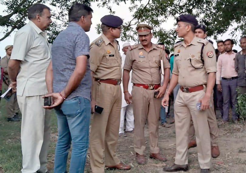 On the murder of the only brother, the infuriated sisters demanded the hanging of the accused