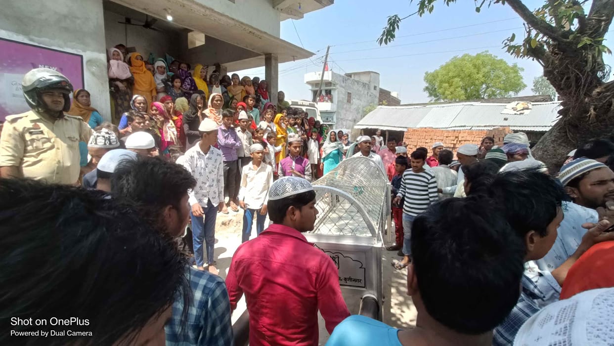 Kushinagar fire incident Five funeral processions took place together