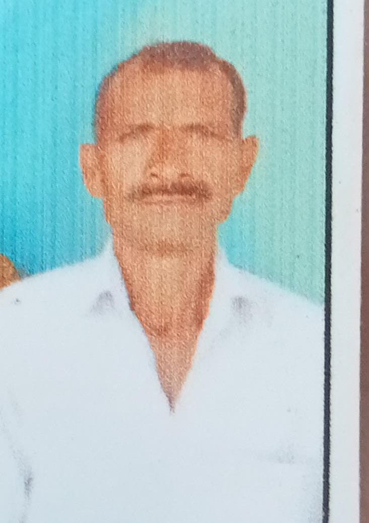 The farmer sleeping in the house was stabbed to death with a shovel