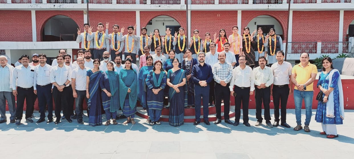 CBSE: Meritorious in high school and intermediate waved the flag