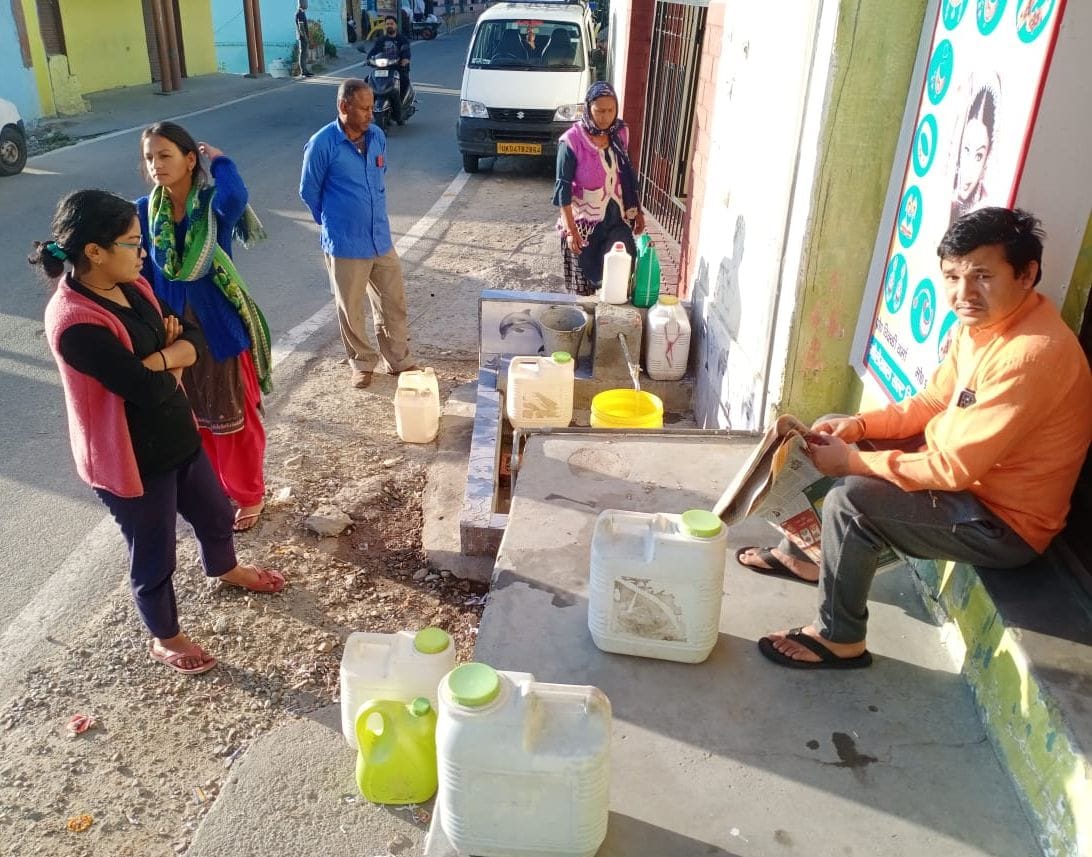 Even after two schemes, a population of four thousand yearns for water