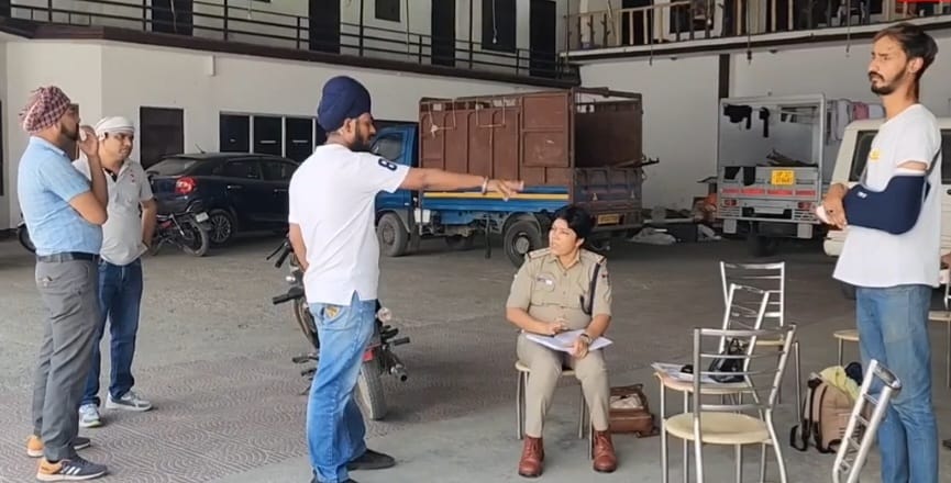 Udham Singh Nagar: Teenager found in objectionable condition in hotel instead of school police arrested three