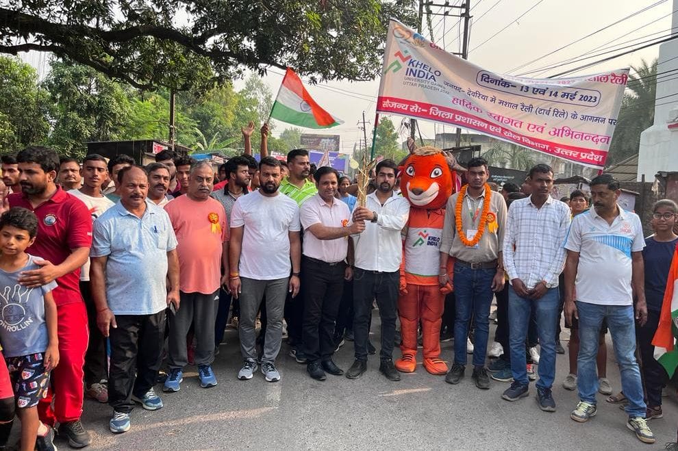 torch rally with mascot