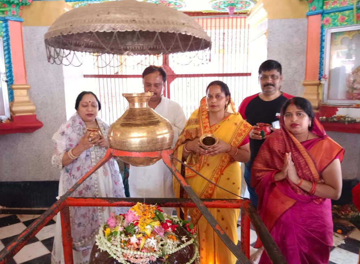 Municipal President Neha first reached in the shelter of God