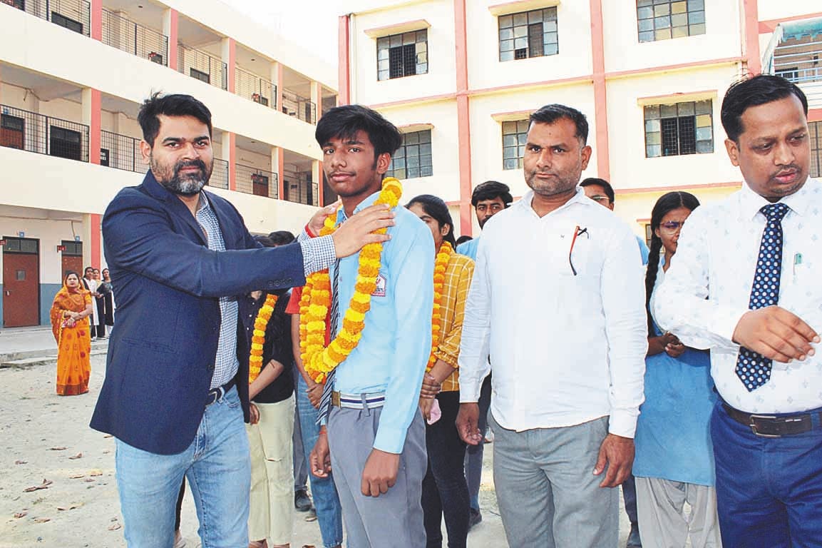 The promising ones were honored in the school