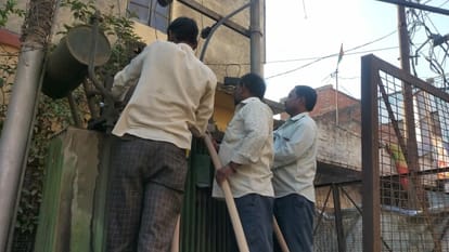 Power consumption increased by 33 MW when mercury rose