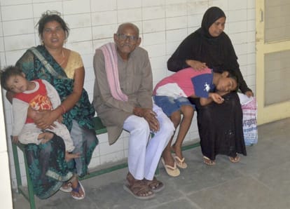 The fog remained throughout the day, mercury will reach beyond 45 next week