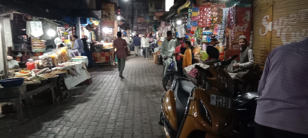 Shop spread till the road, passers by in breath