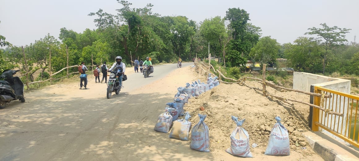 The journey of two wheelers started on foot from Pidra bridge