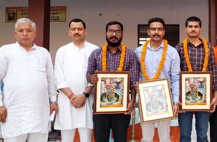 Former students of Saraswati Vidya Mandir honored