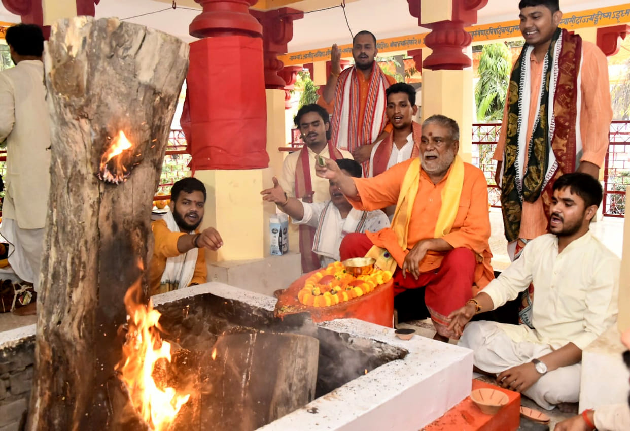 Shodshopachar worship of the gods and goddesses took place in sacrificial fire