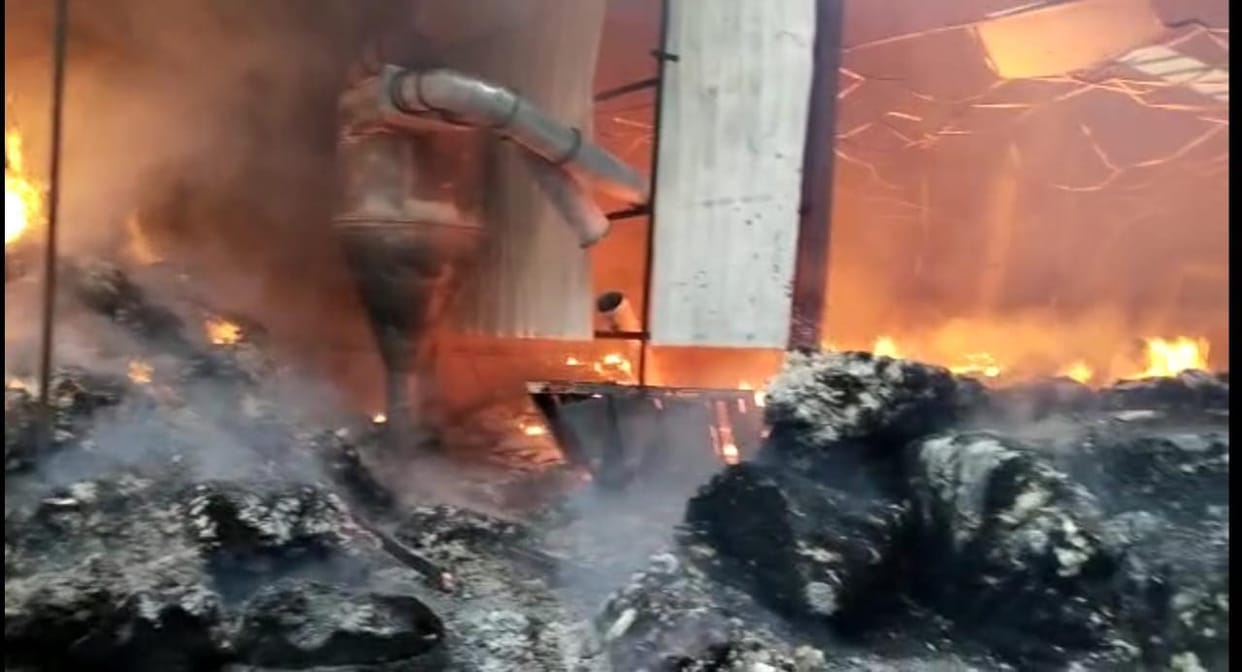Fire broke out in thread factory in Modinagar
