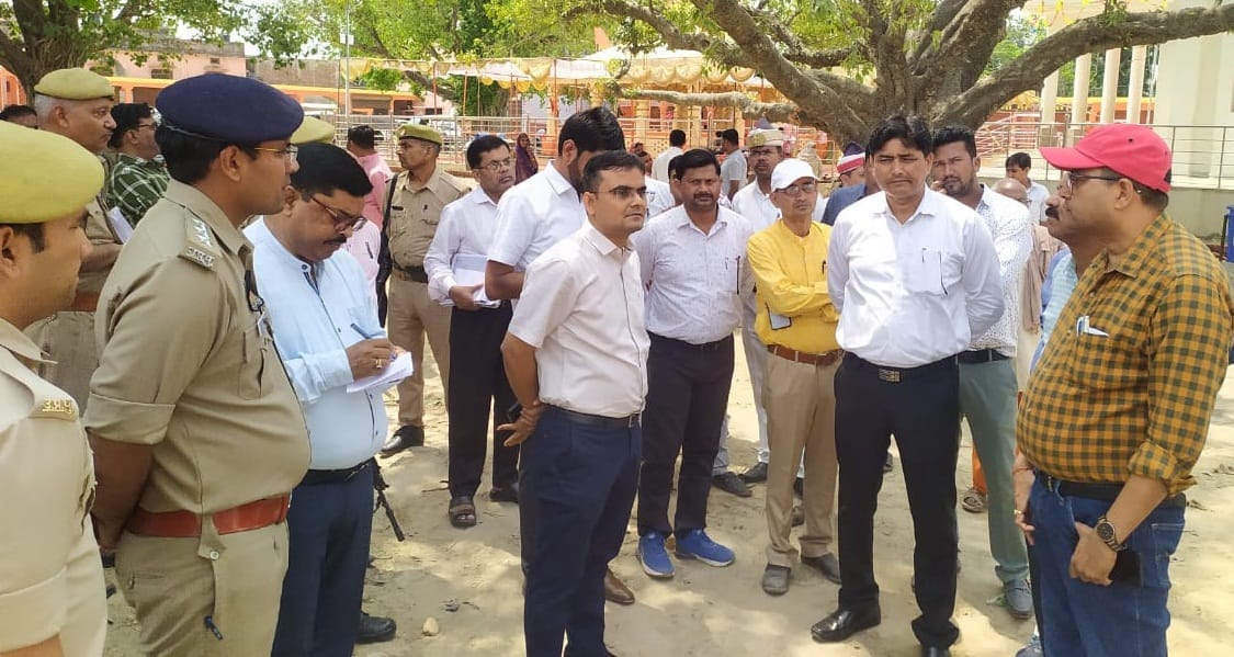 Give special emphasis on the leveling of the temple premises