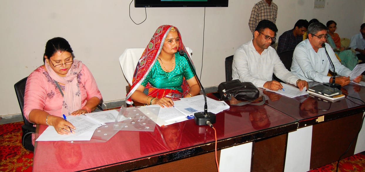 Officials absent from Zilla Parishad meeting, angry chairperson and councilor will send notice