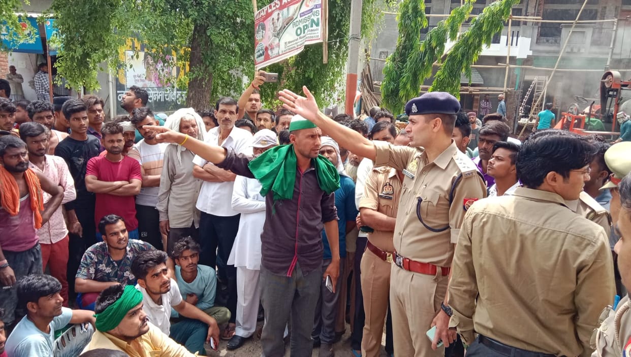 Bull died due to roadways bus collision, villagers blocked