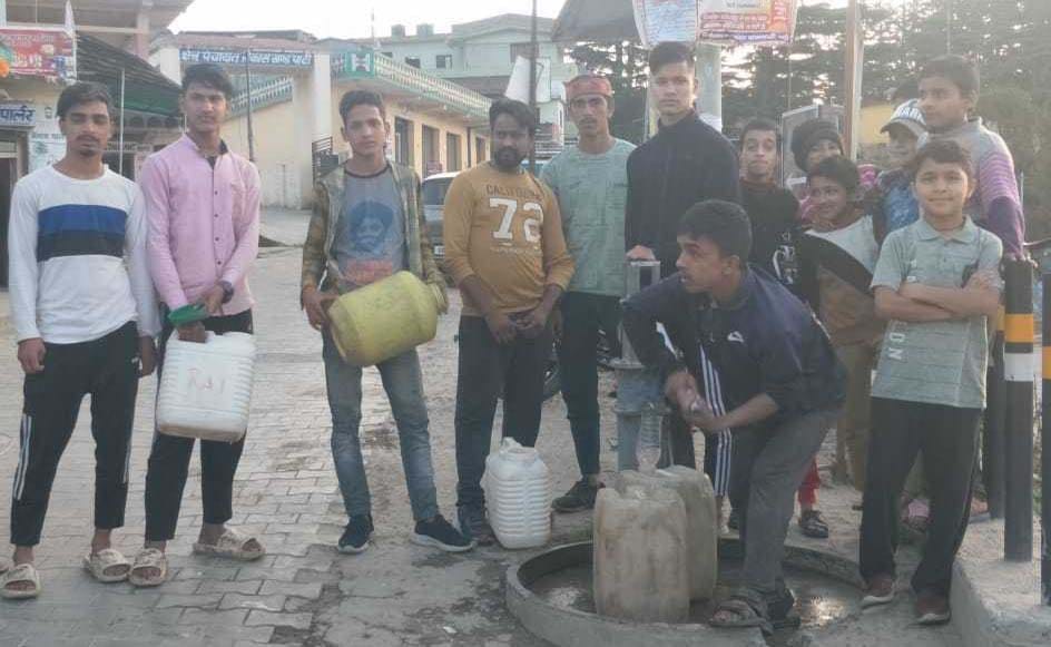 Drinking water shortage: People demonstrated with empty utensils