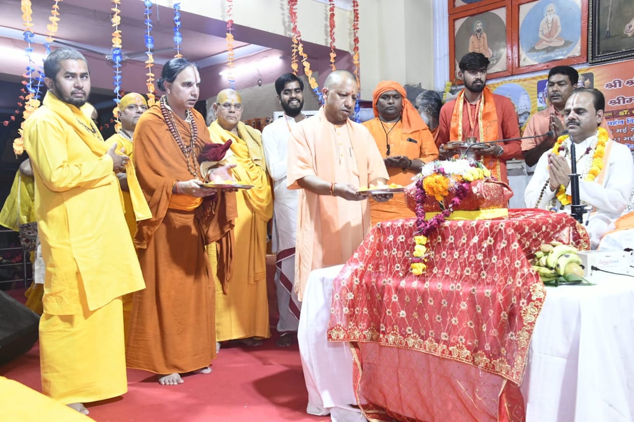 CM Yogi will consecrate new idols tomorrow