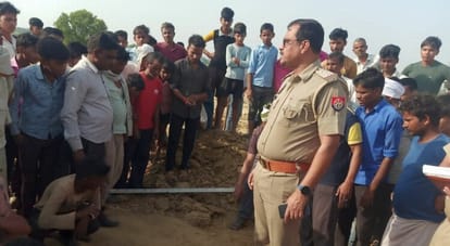 Laborer crushed by dumper on Ganga Expressway under construction