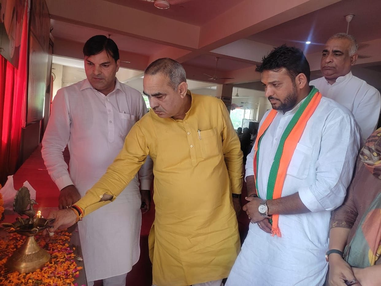 Bus stand to be built in Sonipat on PPP mode: Moolchand