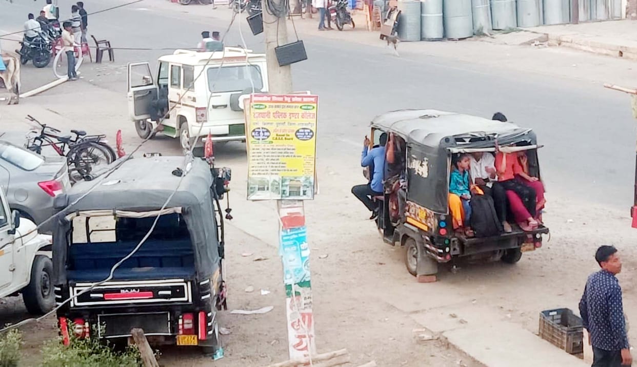 Duggamar vehicle missing from the highway, now camping in the streets