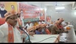 भाजपा कार्यालय पर कार्यकर्ताओं की बैठक को संबोधित करते राज्य सभा सांसद डॉ राधा मोहन दास अग्रवाल